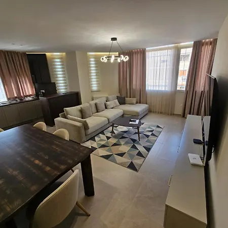 Apartment Ne Qender *